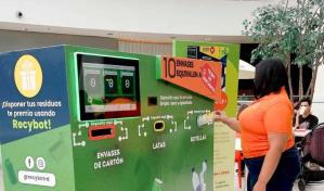 Ágora Mall recicla más de tres millones de libras de desechos en 12 años de operaciones