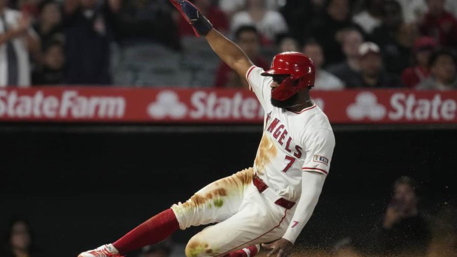 Jo Adell anota la carrera de la diferencia en la victoria de los Angelinos 2-1 sobre los Padres