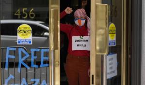 Policía arresta a manifestantes en edificio que alberga consulado israelí en San Francisco