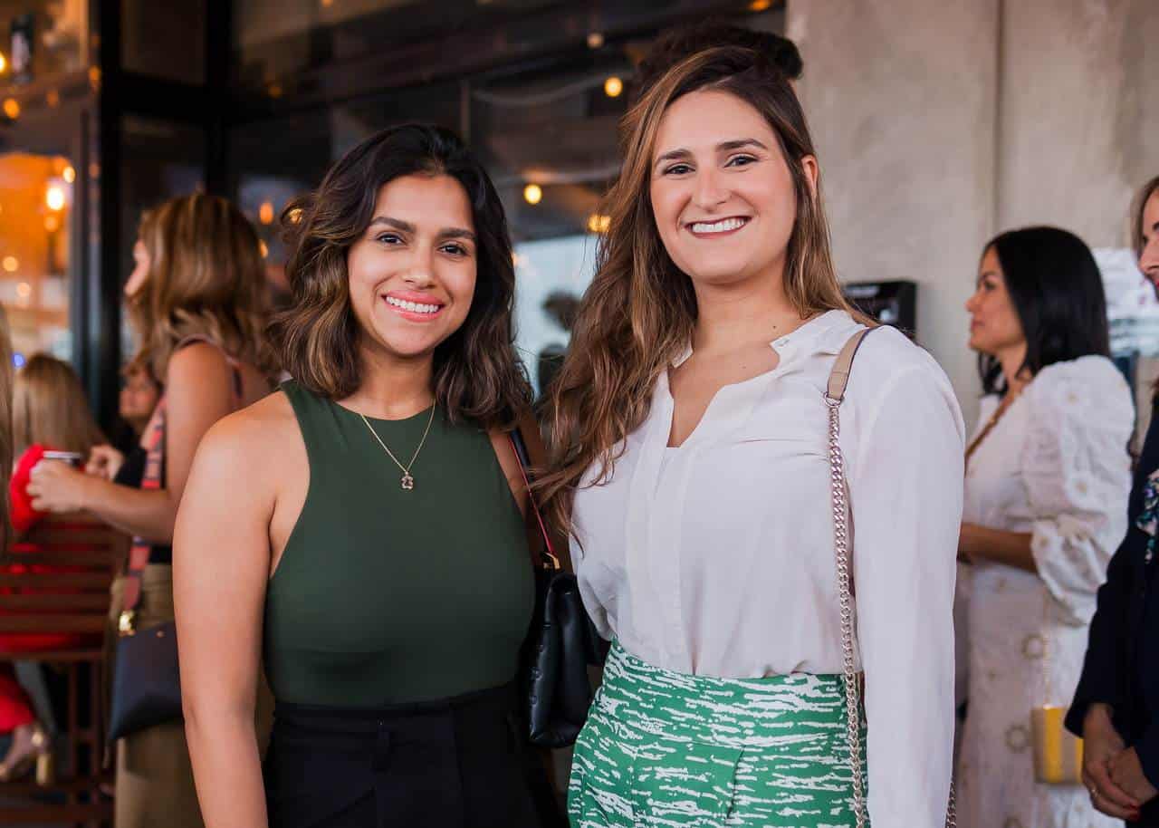 Ellen Castellanos y Amelia Cordero.