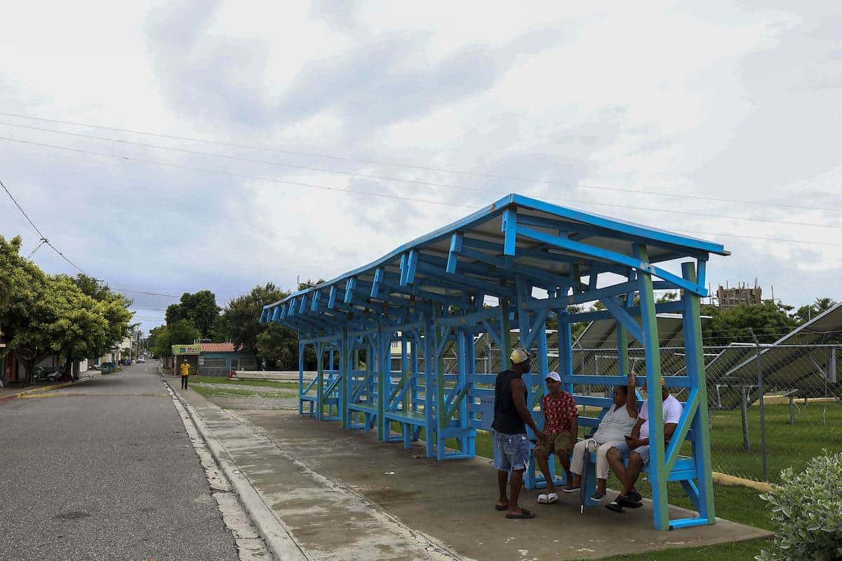 Estación de carga para motores eléctricos en Paya.