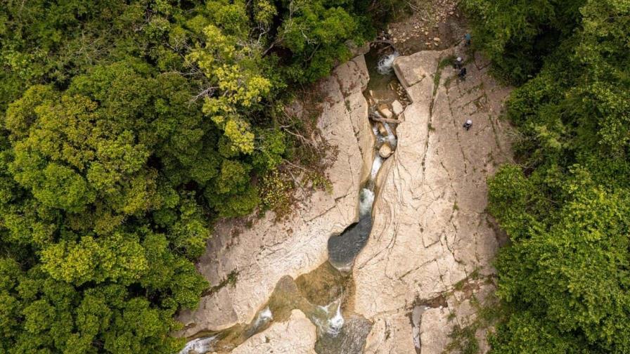 Un proyecto une a varios sectores para enfrentar la contaminación plástica en el río Jacagua