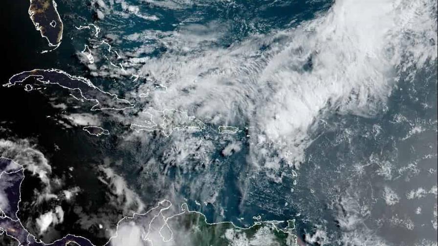 Lluvias continuarán este miércoles por incidencia de vaguada; COE mantiene en alerta 25 provincias