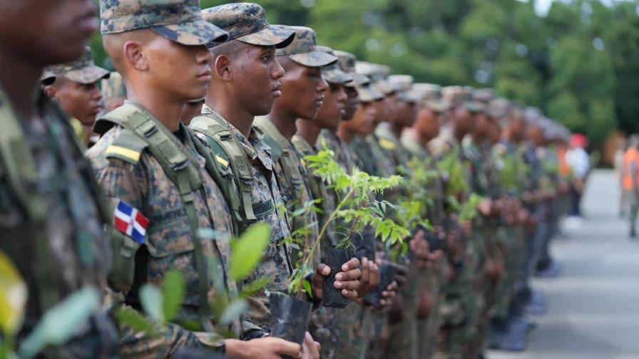 Ejército realiza jornada de reforestación por el Día Mundial del Medio Ambiente