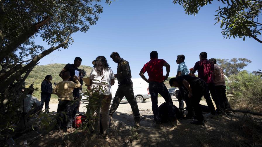 Migrantes abandonan puntos de cruce irregular en Juárez tras anuncio de medidas de Biden