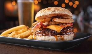 Un viernes social con sabor a hamburguesa