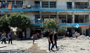 El ejército israelí ataca una escuela de la UNRWA en Gaza que ‘alberga una base de Hamás’