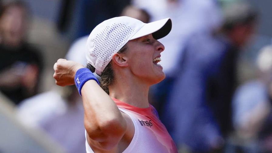 Swiatek elimina a Gauff y queda a un paso de una cuarta corona en Roland Garros