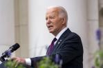 Me niego a creer que la grandeza de Estados Unidos pertenece al pasado, dice Biden en Francia