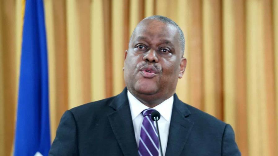 Gobierno de Haití busca recuperar vehículos en manos de exfuncionarios de Ariel Henry