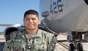 Marinero dominicano sirve con el Escuadrón de Patrulla de la Marina de los EE. UU.