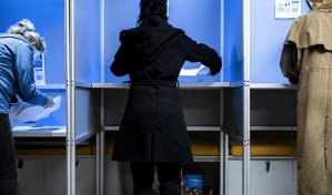 Las elecciones europeas arrancaron con la votación en Países Bajos