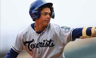 VIDEO | Prospecto dominicano de las menores pega cinco dobles en un juego, algo nunca hecho en MLB