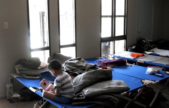Miles de menores que ingresaron solos a EE. UU. se exponen a no tener representaci&oacute;n legal