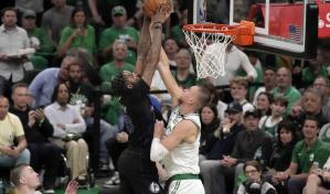 Al Horford, sorprendido por el gran regreso de Porzingis con Boston