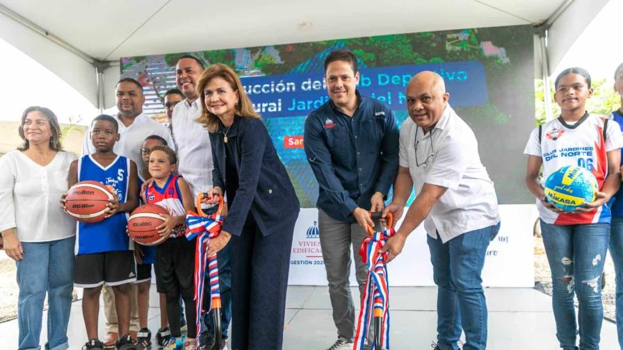 Dan inicio de manera oficial a la construcción del Polideportivo del Club Jardines del Norte