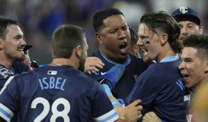 Witt Jr. empató al 9no y anotó la del triunfo; Reales remontan 8 carreras y vencen a Marineros