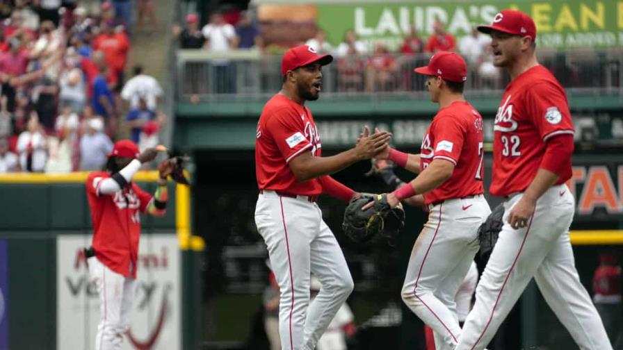 Rojos ganan su séptimo juego consecutivo al vencer a Cachorros