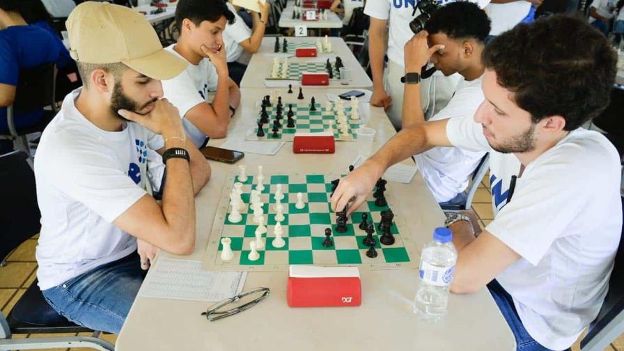 Arrancó el ajedrez de los Juegos Universitarios con 30 equipos en competencia