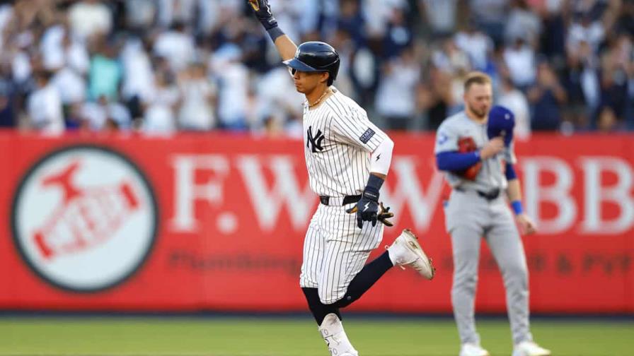 Teoscar la volvió a sacar en Yankees Stadium, pero los Mulos evitaron la barrida