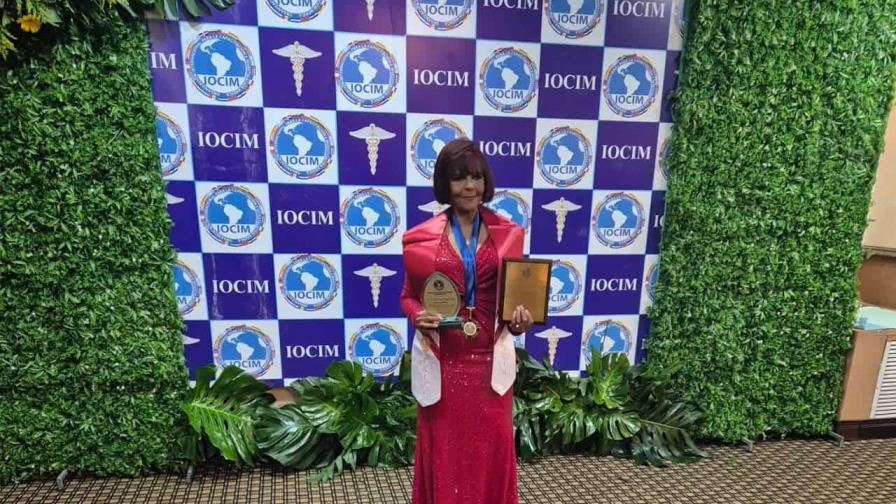 Organización reconoce a la neumóloga dominicana Cecilia Violeta Núñez en Honduras