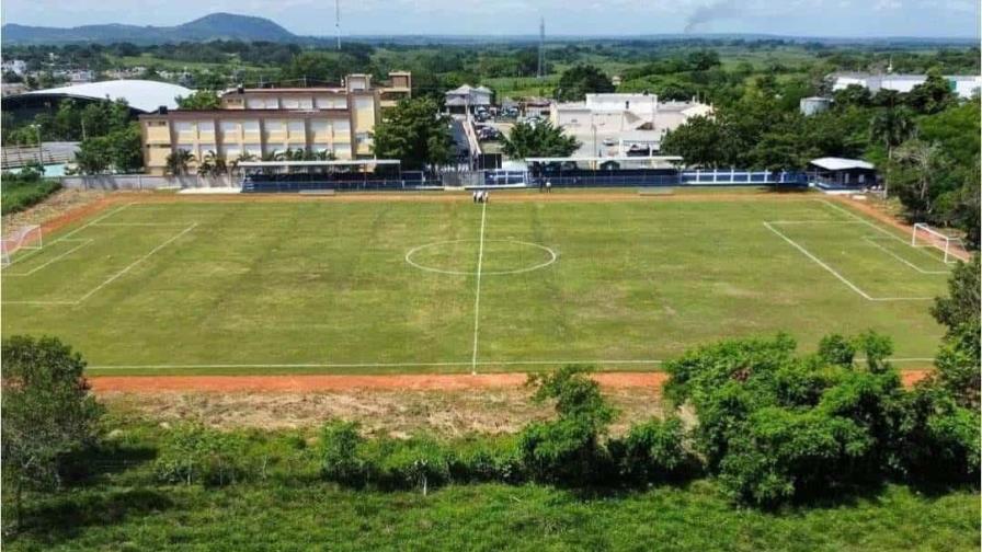Ciudadanos reaccionan positivamente ante inauguración de campo de fútbol en El Seibo