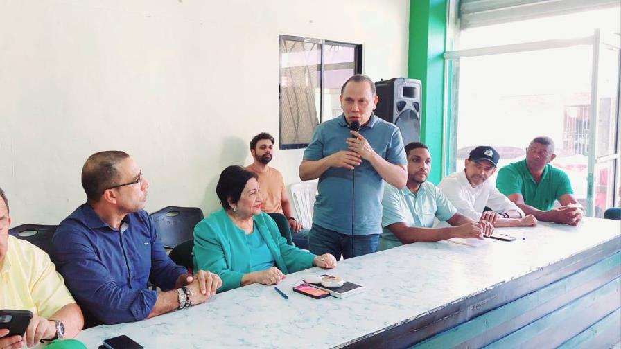 Radhamés Jiménez llama a trabajar por el fortalecimiento de Fuerza del Pueblo