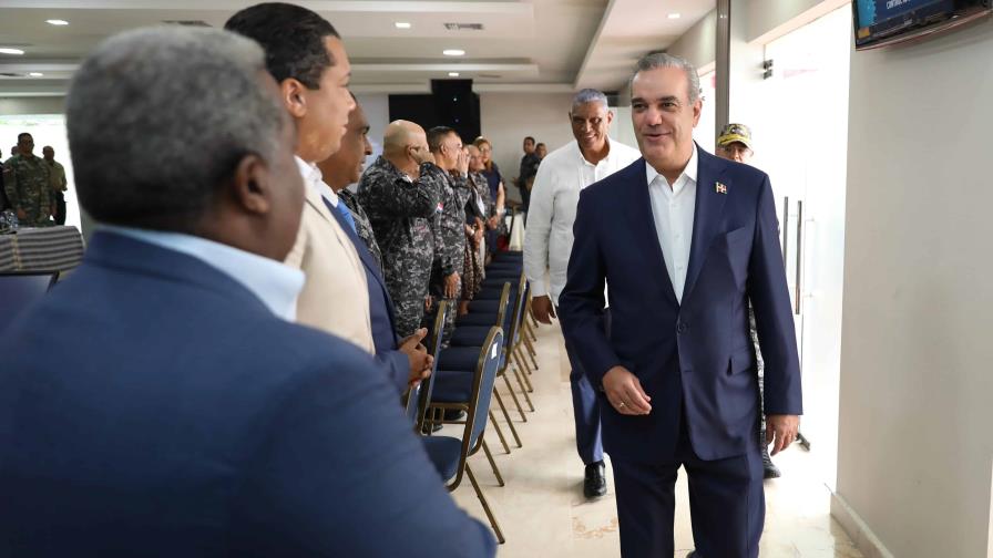 Presidente Luis Abinader pasa revista al Plan de Seguridad Ciudadana