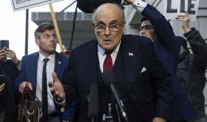 Un juez decidirá si Rudy Giuliani continúa bajo protección de la ley de quiebras