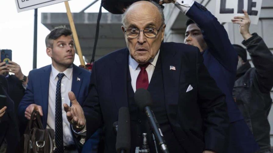 Un juez decidirá si Rudy Giuliani continúa bajo protección de la ley de quiebras