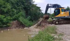 Indrhi corrige avería en canal de riego y restablece servicio de agua en sectores de Santiago