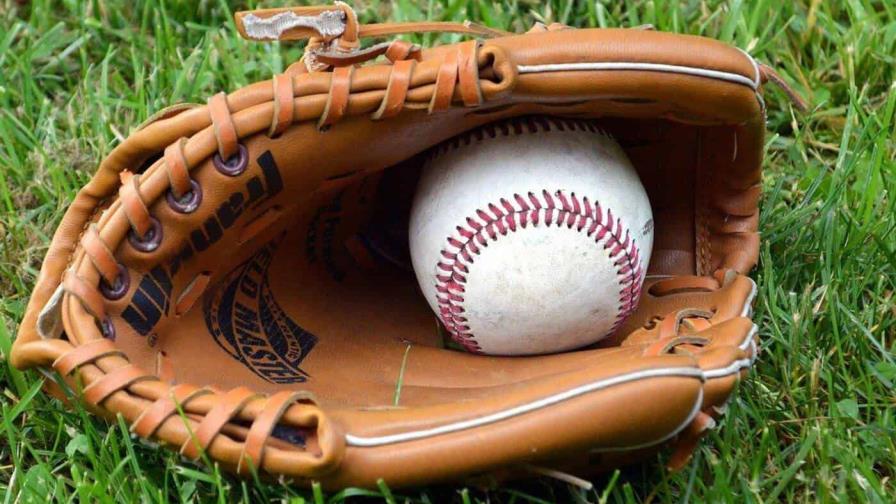 Octavio Acosta lanzó primer juego sin hit de un pitcher dominicano en Estados Unidos Octavio Acosta lanzó primer juego sin hit de un pitcher dominicano en Estados Unidos