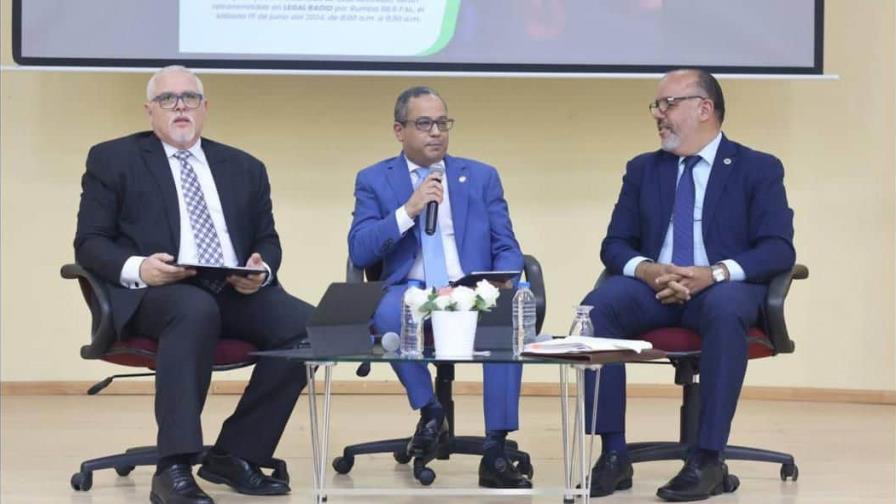 Jueces resaltan la importancia de los votos disidentes en las sentencias de los tribunales