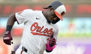 Mateo vuelve a la alineación y aporta jonrón a triunfo de Orioles sobre Bravos