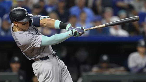 Aaron Judge llega a 25 jonrones y Yankees vapulean a Reales 10-1; Juan Soto anotó dos