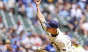 El novato Myers gana aperturas consecutivas y Cerveceros vencen Azulejos con jonr&oacute;n de Adames