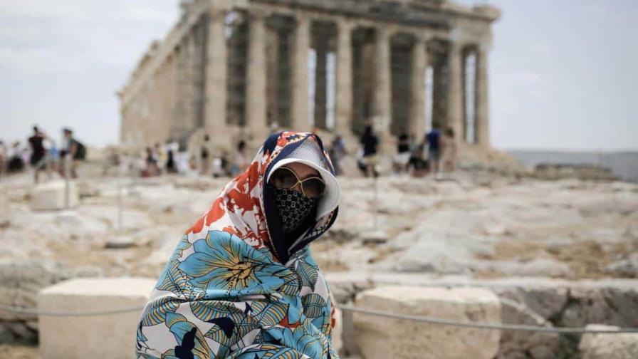Cierra la Acrópolis de Atenas por la ola de calor que azota Grecia