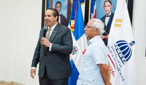 Ministro de Salud Víctor Atallah es juramentado como miembro del Consejo Nacional de Educación