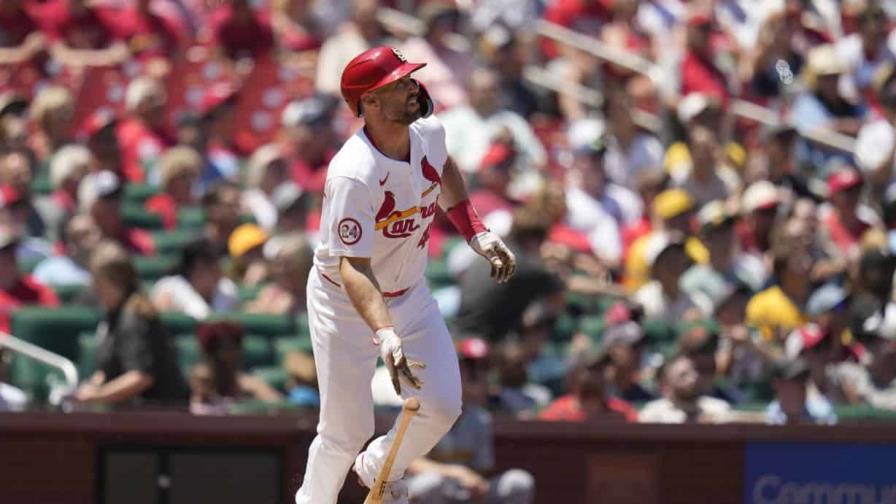 Con jonrones de Goldschmidt y Donovan, Cardenales vencen 4-3 a Piratas