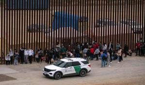 División entre las autoridades fronterizas de Arizona por orden que restringe el asilo