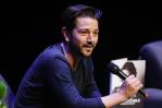 Diego Luna declara su amor por México y su interés de hacer un cine comprometido