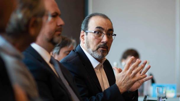 Presidente ejecutivo de CAF: lo ideal es que esa reforma fiscal pase en RD