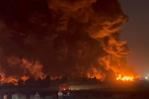 Poderoso incendio en una refinería de petróleo iraquí causa una decena de heridos