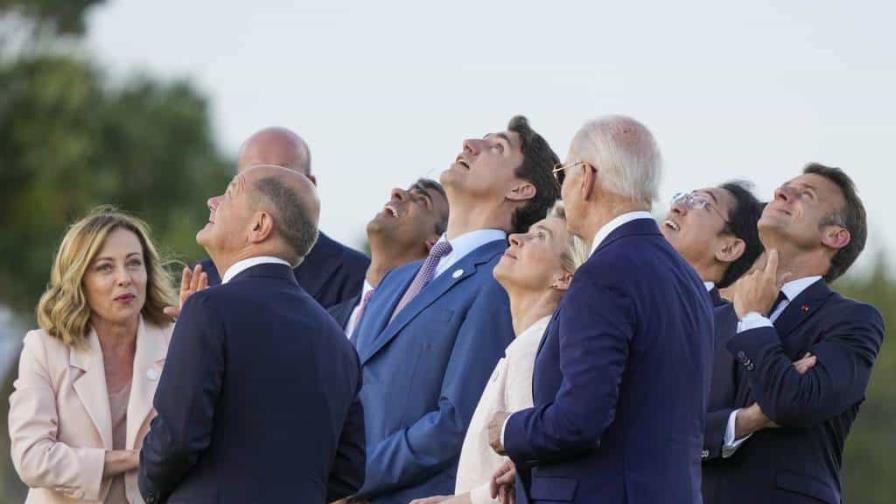 Nuevo video muestra a un Biden desorientado entre líderes mundiales durante cumbre del G7