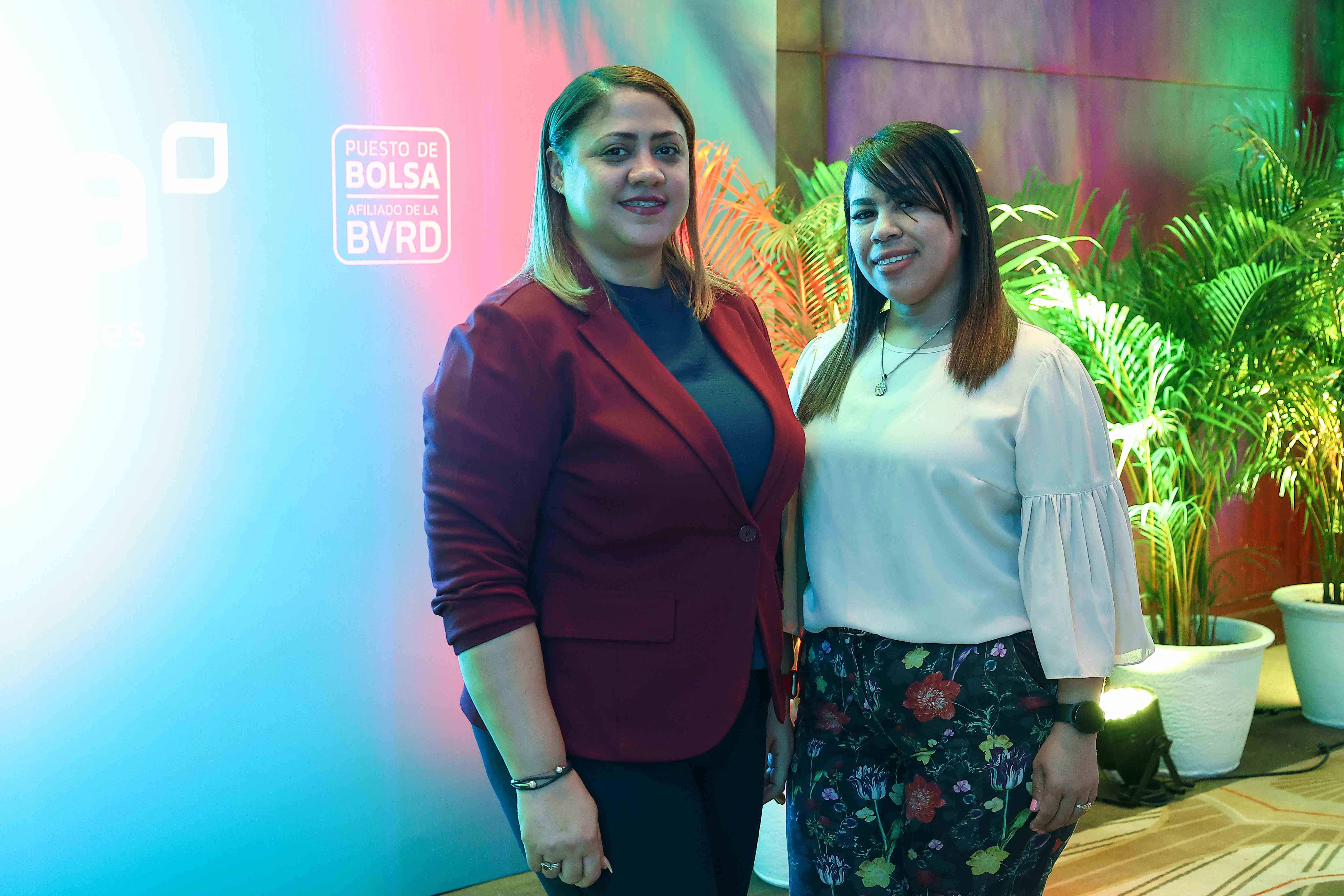 Rossy Padilla y Elizabeth Martínez.