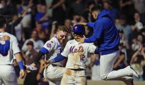 Martínez define con jonrón de 2 carreras en la 9na y Mets superan 3-2 a Marlins