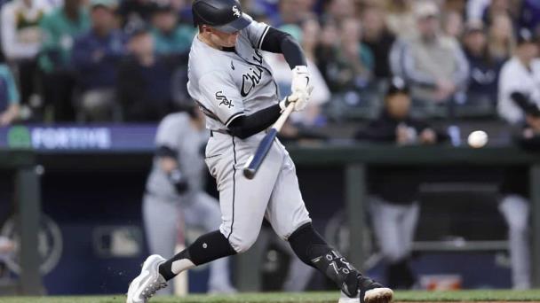 Julio Rodríguez dispara jonrón; Vaughn decide por Medias Blancas ante Marineros en 10 innings
