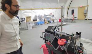 Embajador de Canadá en Haití muestra preparativos en base que usarán fuerzas multinacionales