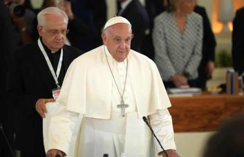 El papa advierte al G7 del uso de la IA en las guerras y pide prohibir las armas autónomas