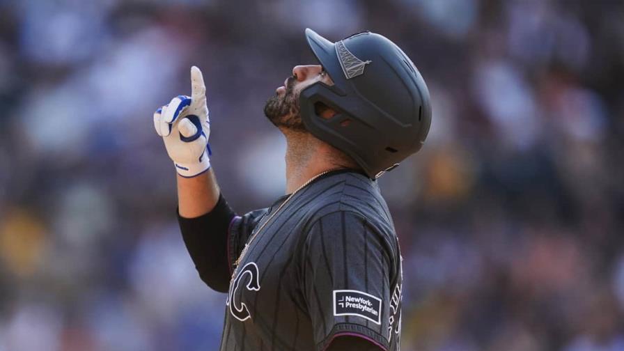 J.D. Martínez conecta 2 jonrones y Quintana al fin gana. Mets derrotan 5-1 a Padres